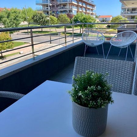 Acogedor Apartamento Con Terraza En ポルトノボ エクステリア 写真